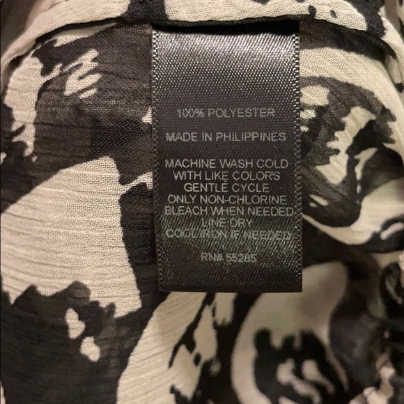 Black and Tan Blouse - Picture 7 of 7